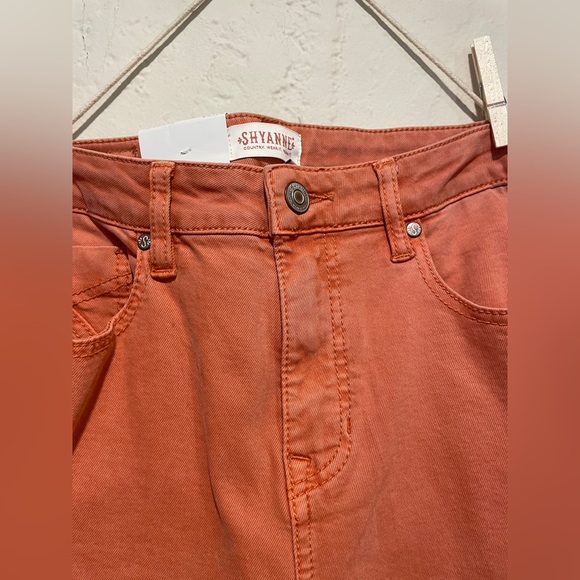 SHYANNE Boot Barn High Rise Flared Pink Jeans NWT - Picture 5 of 13